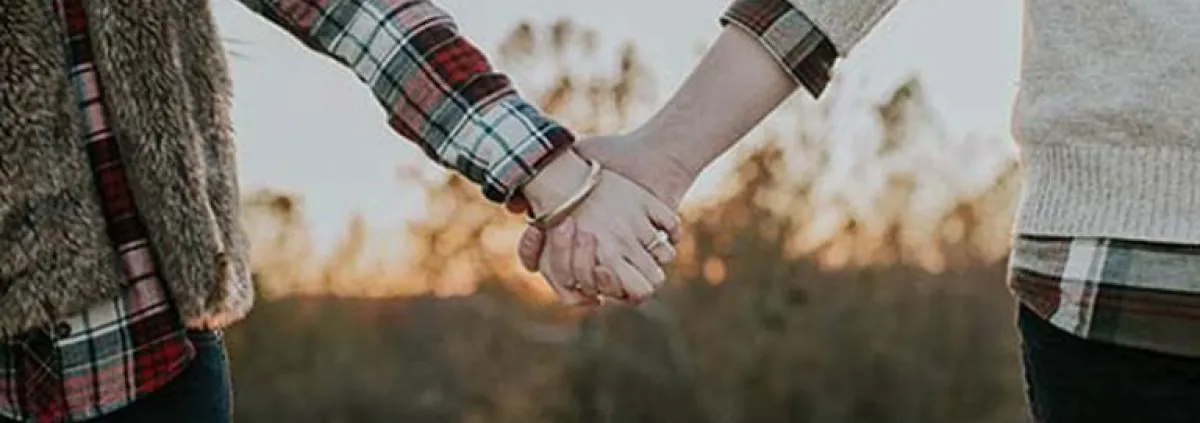 couple holding hands